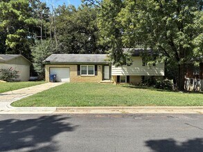 Building Photo - 2607 Bonnie View Drive