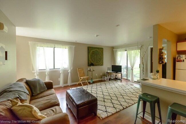 Building Photo - 42551 Lilley Pointe Dr