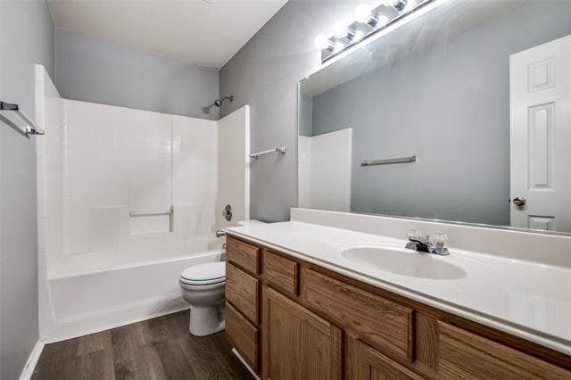 Building Photo - 2413 Briar Forest Dr