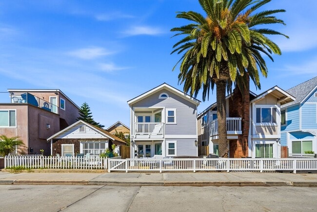 Building Photo - 119 28th St