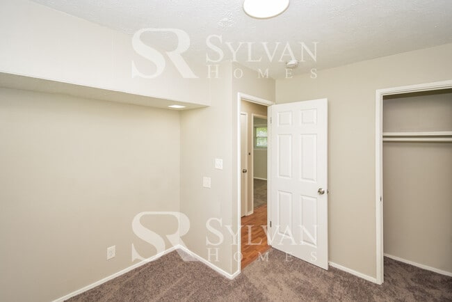 Building Photo - Enjoy living the good life in this 3 bedro...