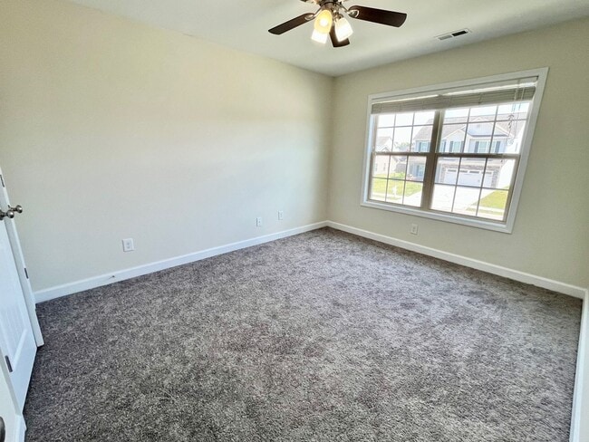 Building Photo - 3Bedroom Avail in Carolina Plantation!
