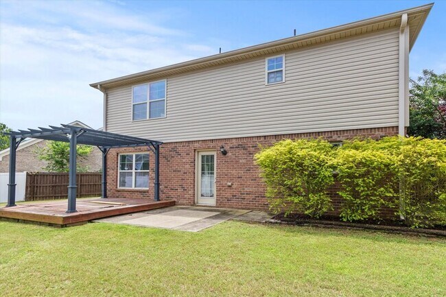 Building Photo - 2525 Millwood Cir SE