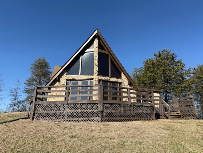 Building Photo - 505 Duel Ln