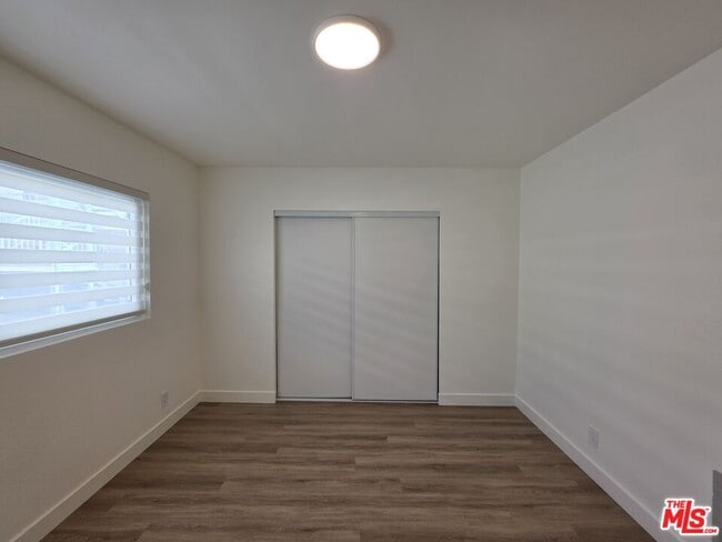 Building Photo - 2009 Carnegie Ln