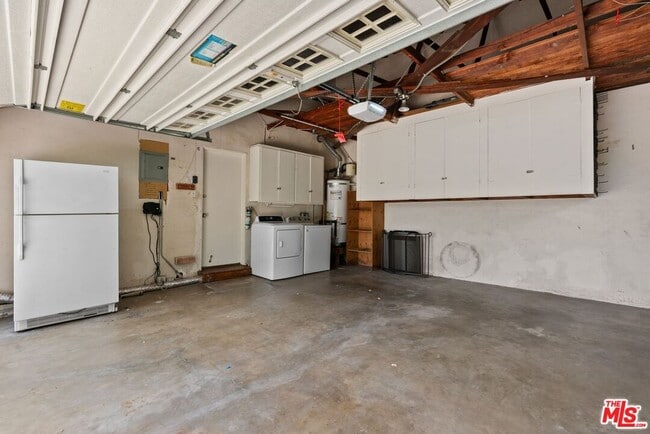 Building Photo - 1401 Jonesboro Dr