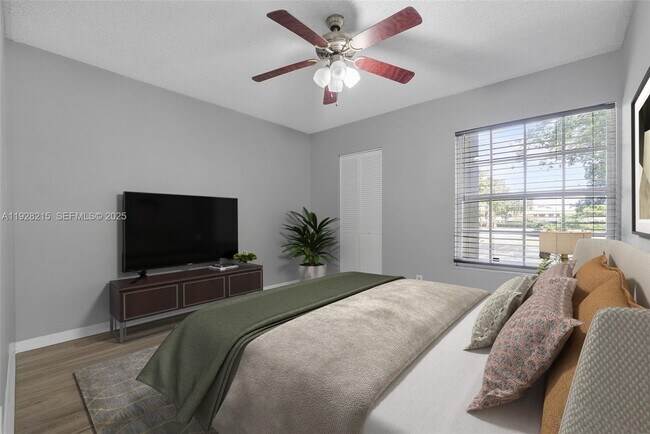 Building Photo - 5850 NW 57th Ave