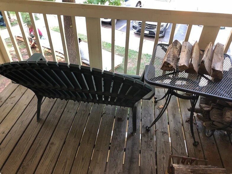 Building Photo - 13102 Wonderland Way