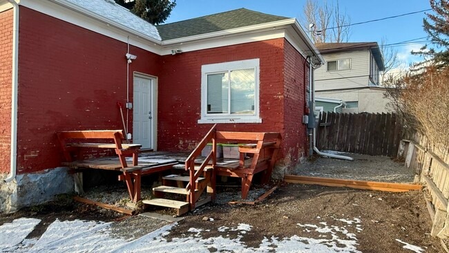 Building Photo - 678 S Dakota St