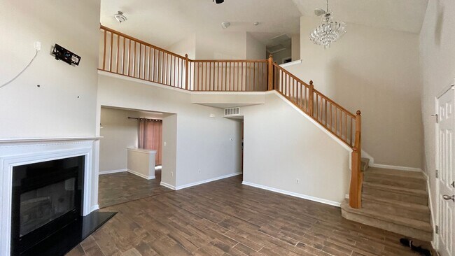 Building Photo - Spacious 2 Story 3 Bedroom 2.5 Bath House with a Large Fenced Backyard