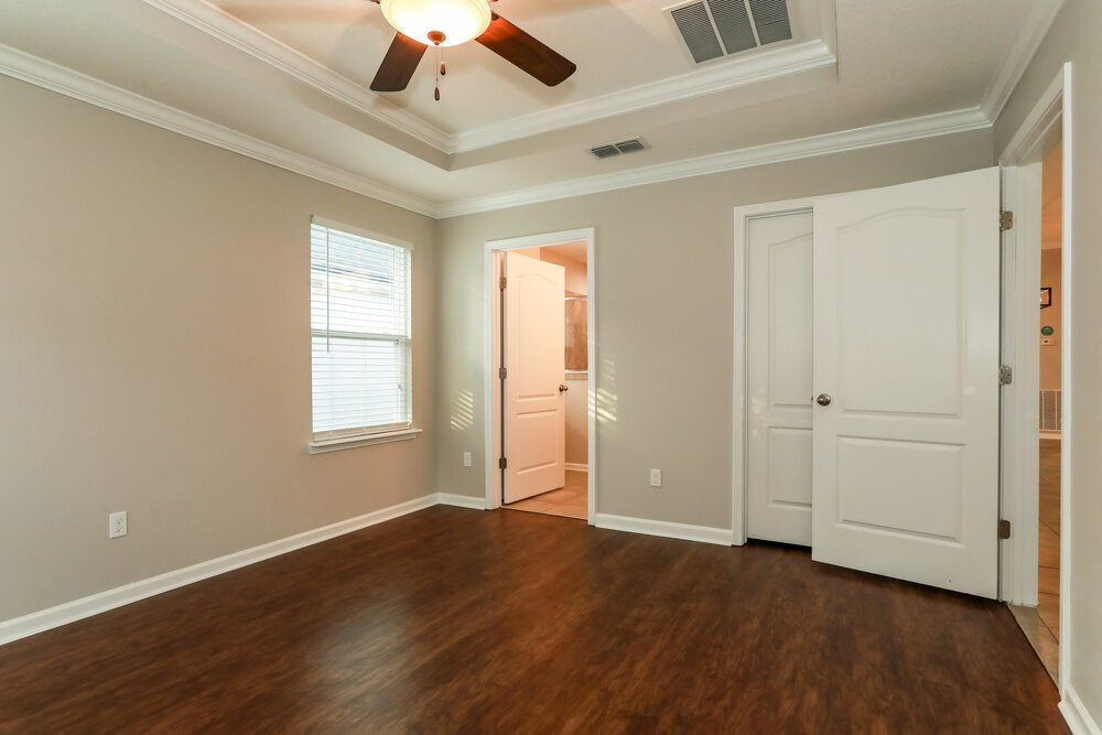 Building Photo - 2643 Salt Lake Dr