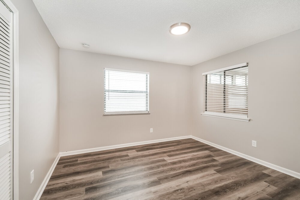 Building Photo - 11325 McNichols Ct