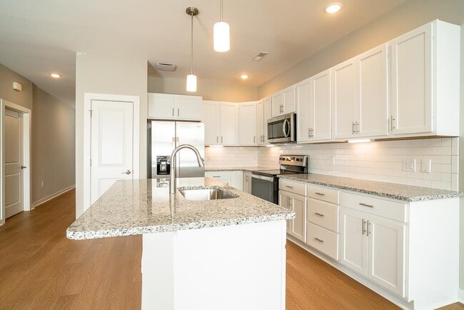 Building Photo - 1576 Port Hills Dr