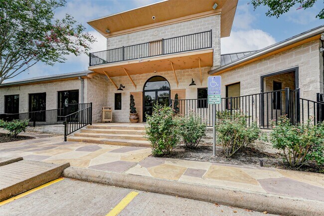 Building Photo - 6227 Presidio Canyon Dr