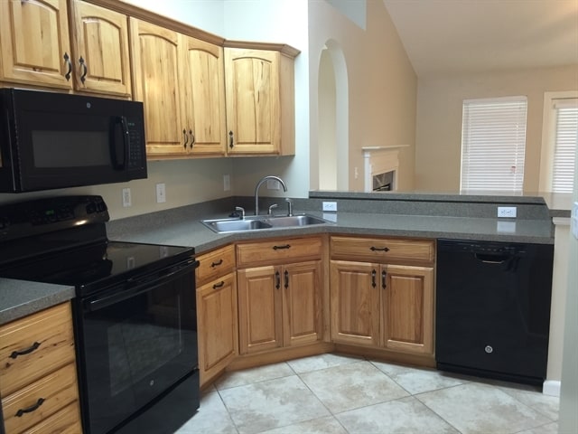 Building Photo - 2454 Ambrosia Dr