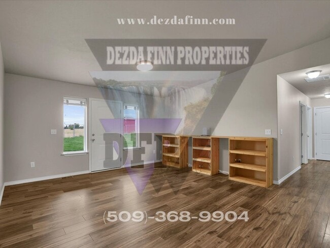 Building Photo - Country Living, Minutes to FAFB! 4 Bed, 2 ...