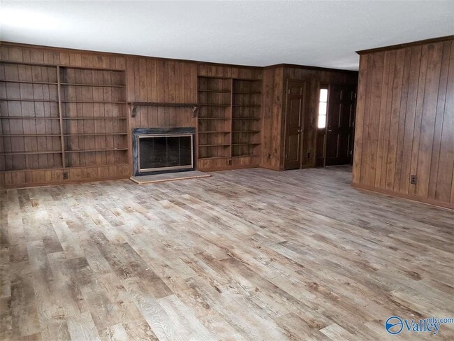 Building Photo - 209 Winthrop Dr SW