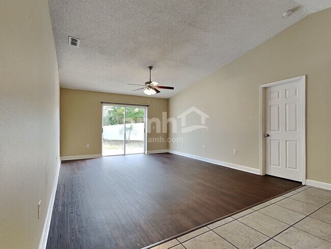 Building Photo - 24746 Mary Beth Ct