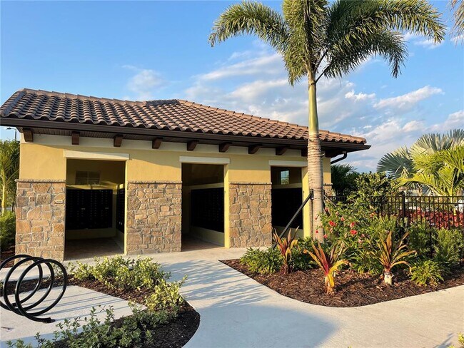 Building Photo - 5105 Sultana Cv