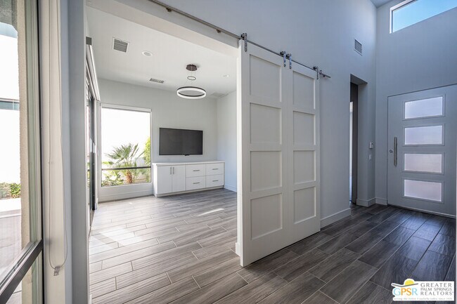 Building Photo - 2759 Mystic Mountain View