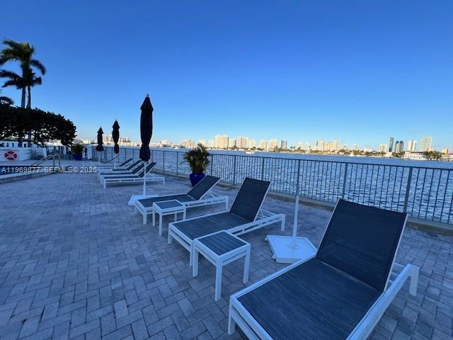 Building Photo - 16570 NE 26th Ave