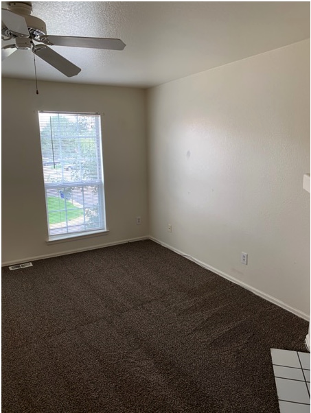 Building Photo - Beautiful 2BR/1.5B Town Home!   Available ...