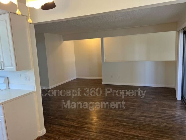 Building Photo - 4087 Farquhar Ave