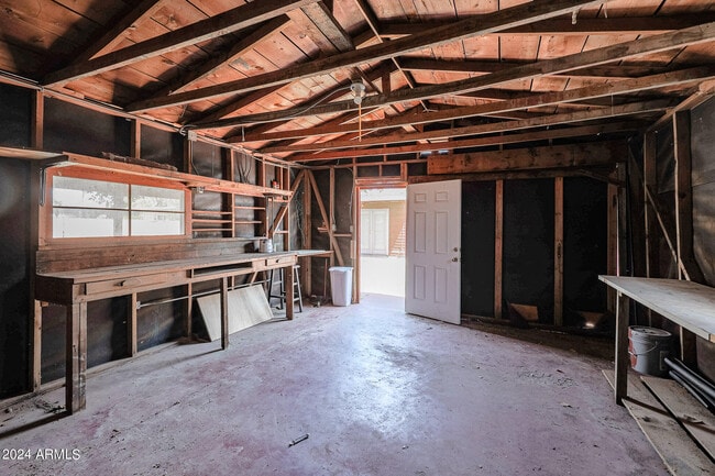 Building Photo - 7030 N 14th Ave