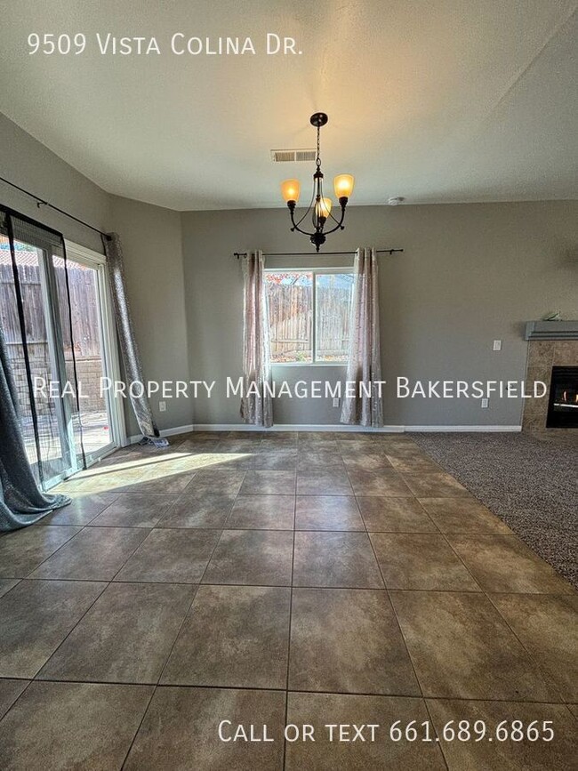 Building Photo - 9509 Vista Colina Dr