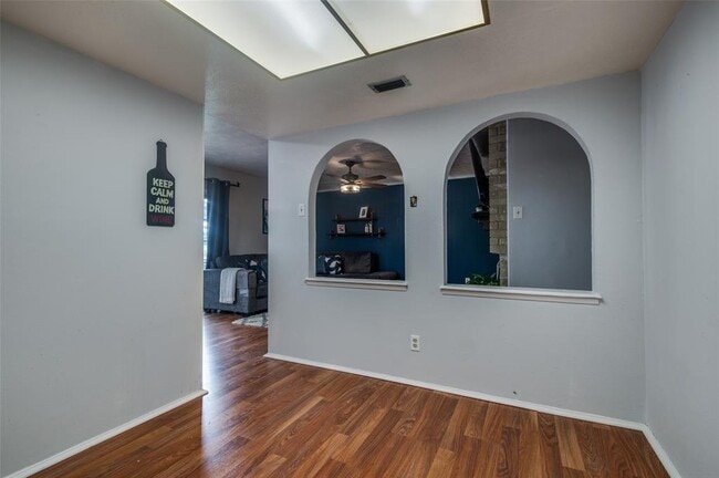 Building Photo - 1840 Paxton Dr