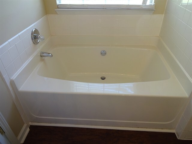 Building Photo - 115 Brookhaven Ln