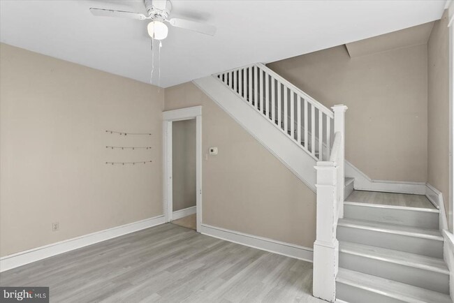 Building Photo - 131 Hanover Rd