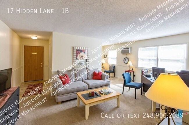 Building Photo - 17 Hidden Ln