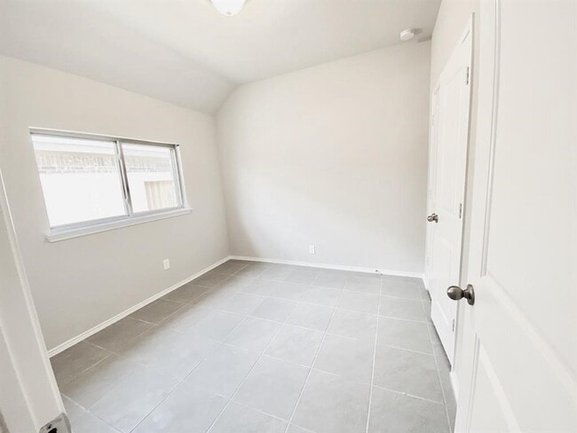 Building Photo - 10714 Ashlesha Ln