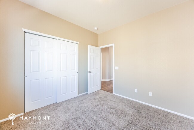Building Photo - 9952 Antler Creek Dr