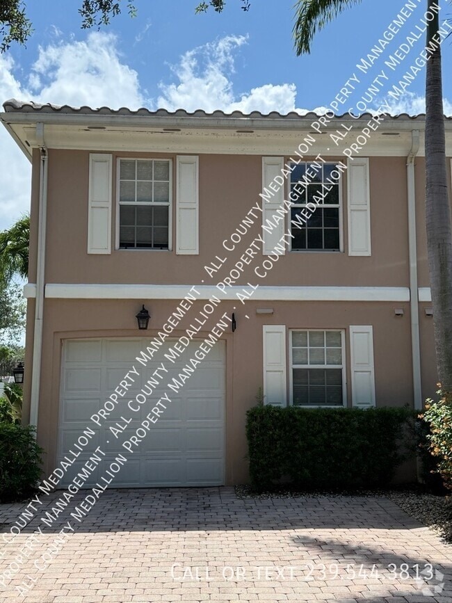 Building Photo - 5701 Cove Cir