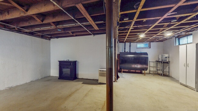 Building Photo - 72 Woodycrest Dr