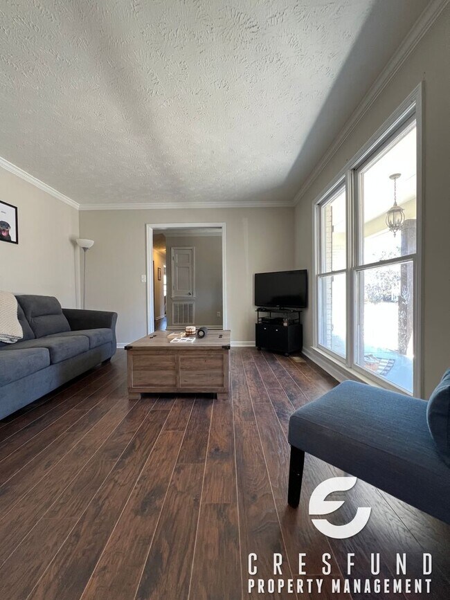 Building Photo - Bright, Easy-Living Home You’ll Love - READY FOR YOUR MOVE IN TODAY!