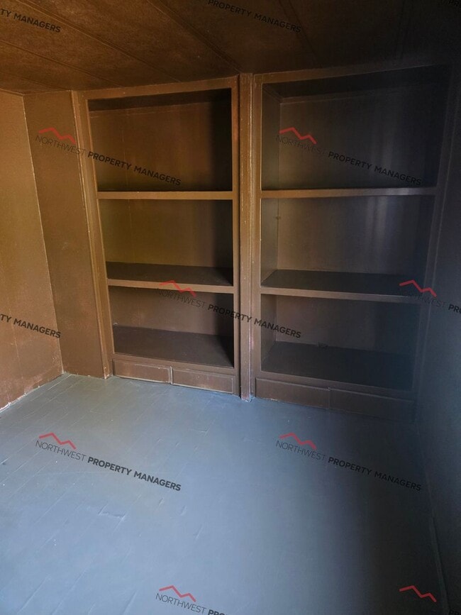Building Photo - STATUS: AVAILABLE | R51 | $1895 + $100 for...