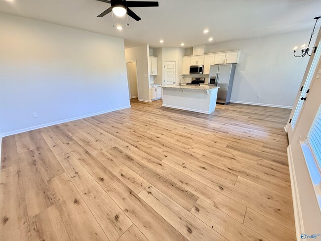 Building Photo - 16639 Aspen Ln