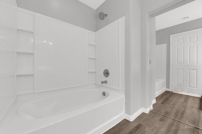 Building Photo - 7470 Margollini St