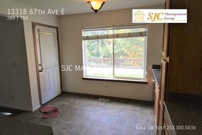 Building Photo - 13318 67th Ave E