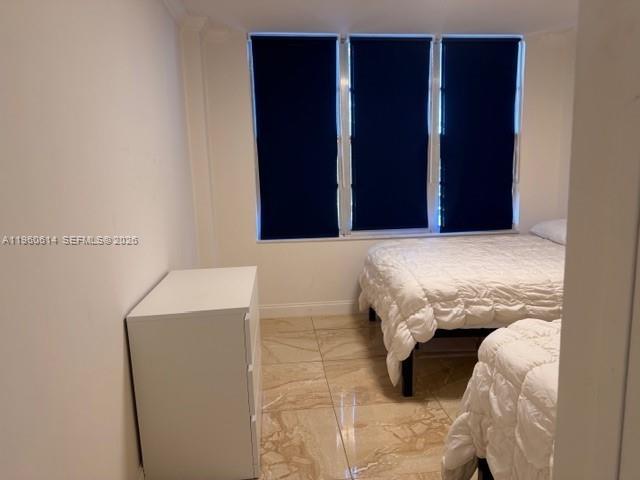 Building Photo - 5161 Collins Ave