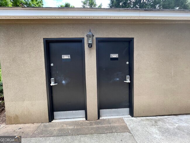 Building Photo - 796 Hammond Dr