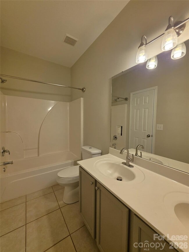 Building Photo - 2023 Heywood Ave