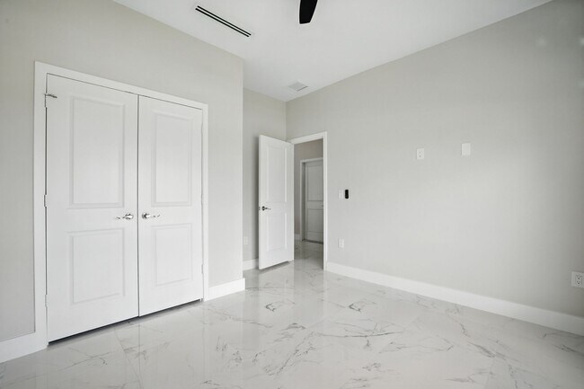 Building Photo - 2838 Tropicana Parkway W