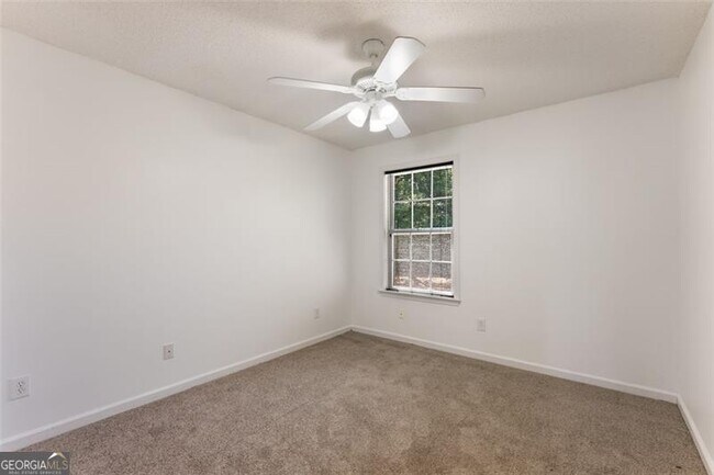Building Photo - 2901 Timbercreek Cir