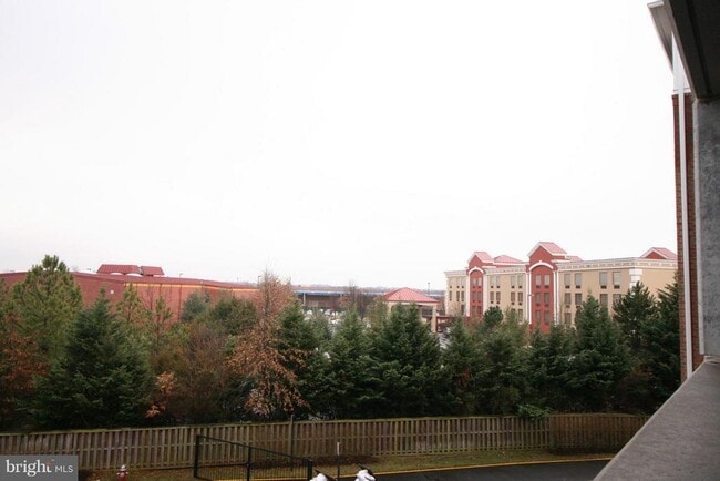 Building Photo - 3810 Lightfoot St