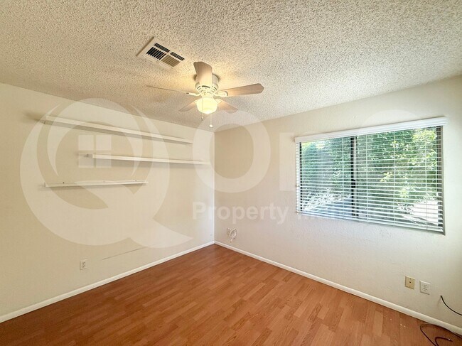 Building Photo - 16644 N 33rd St