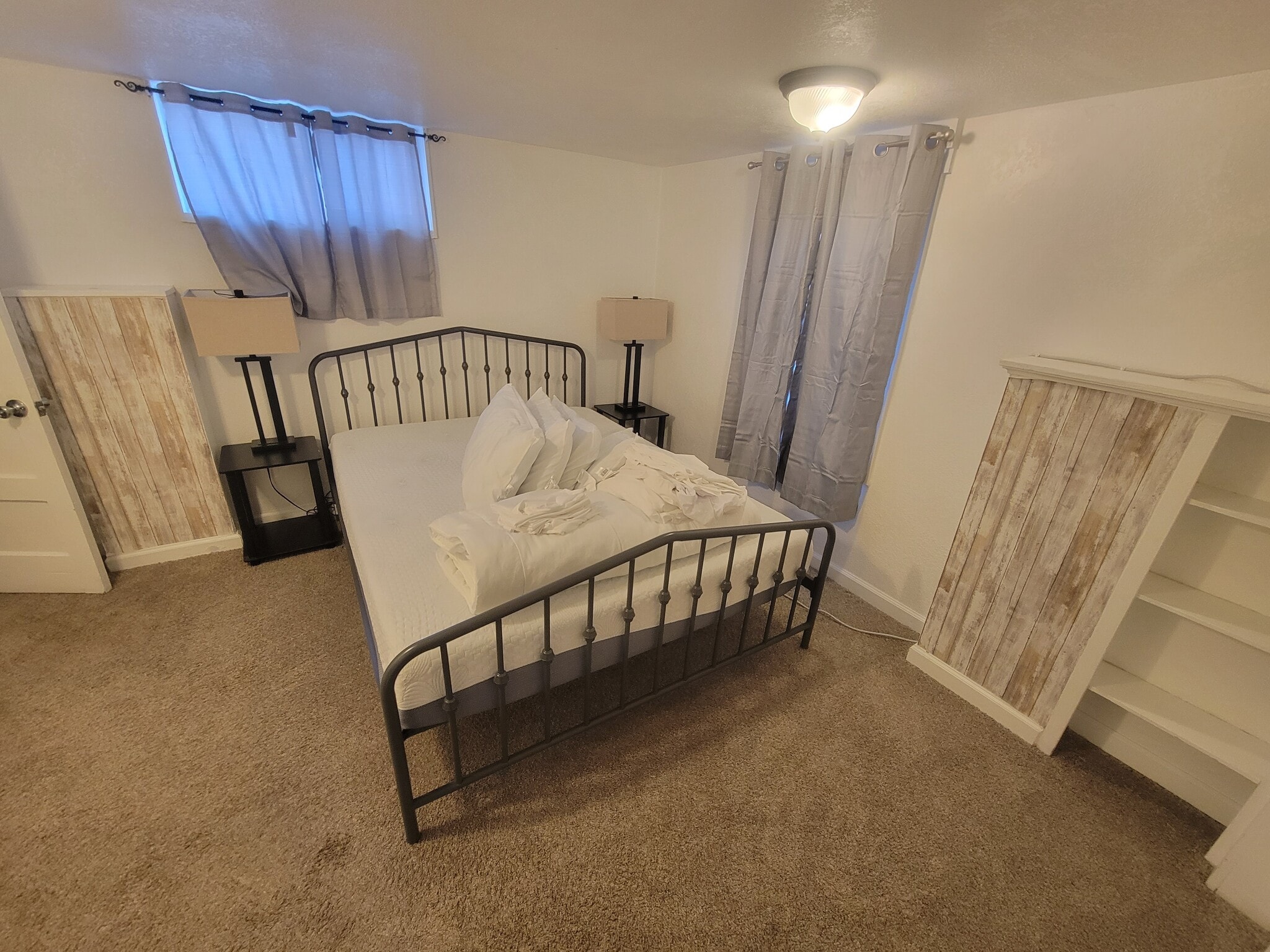 Basement Bedroom W/3.4 Bath - 5555 Alcott St